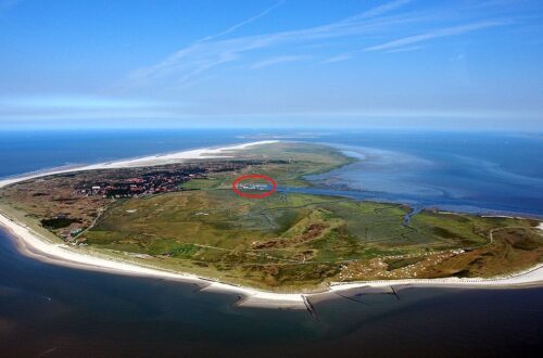 Spiekeroog Sehenswürdigkeiten: malerische Landschaft und historische Architektur auf der Insel.