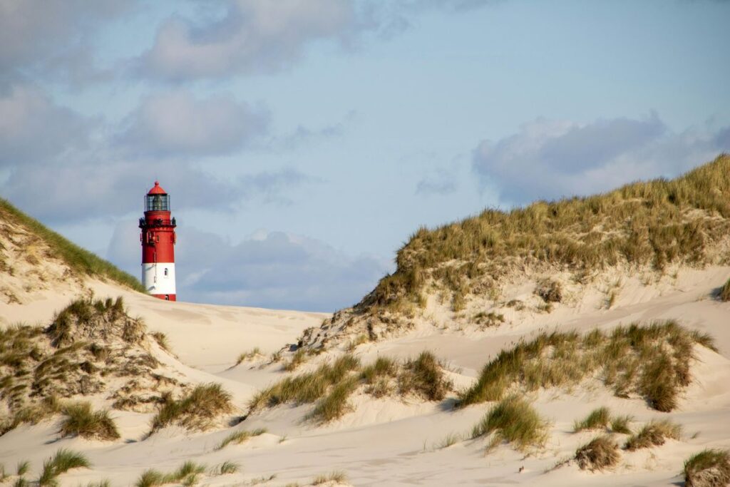 Amrum Sehenswürdigkeiten: Amrumer Leuchtturm bei Sonnenuntergang